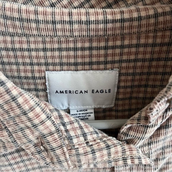American Eagle Size Small Cropped Trendy Flannel! - Picture 3 of 3